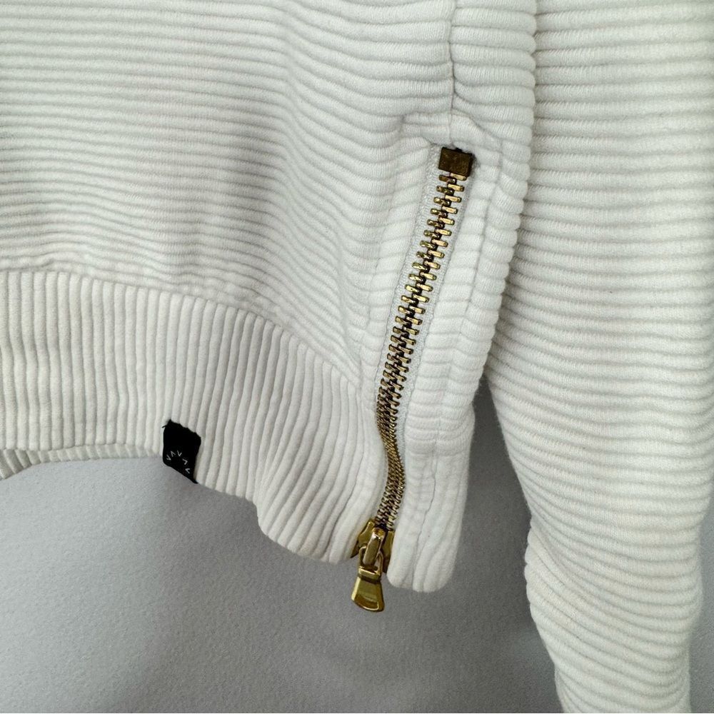 Varley Turtle Neck Pullover Size Medium - image 3